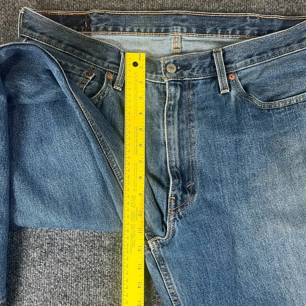Levi's 550 Jeans Men 39x29.5 Blue Denim Cotton Straight Leg Mid Rise Relaxed Fit